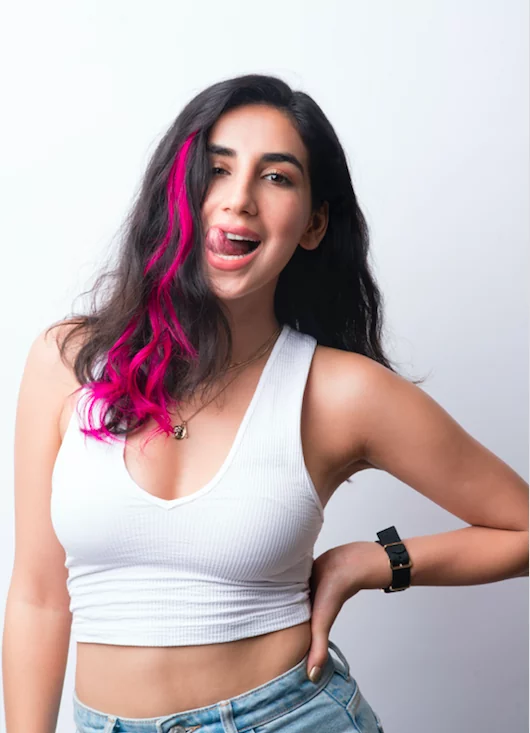 Kinky Pinky – #Strandout- Coloured clip-In Hair - Image 6