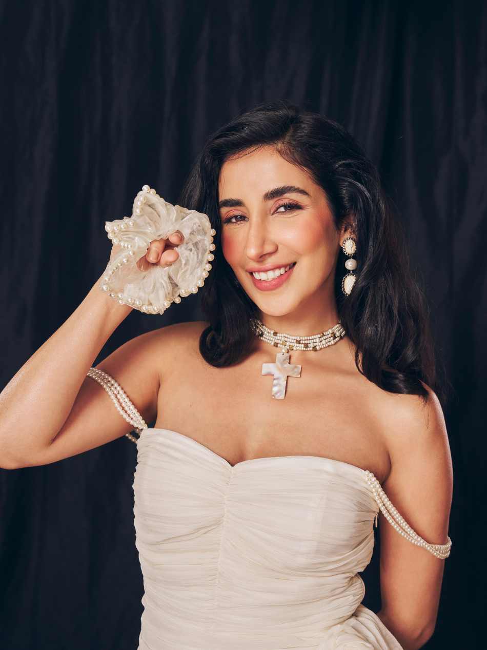 Pearl Scrunchie - Image 5