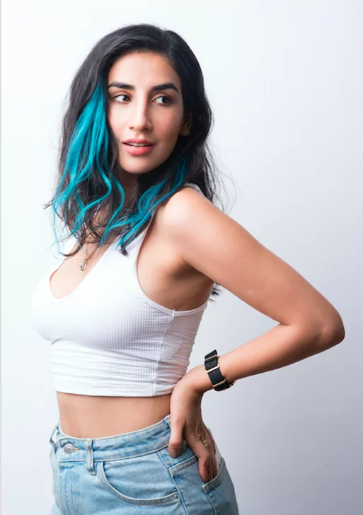 Unicorn Blue #Strandout- Coloured clip-In Hair - Image 3